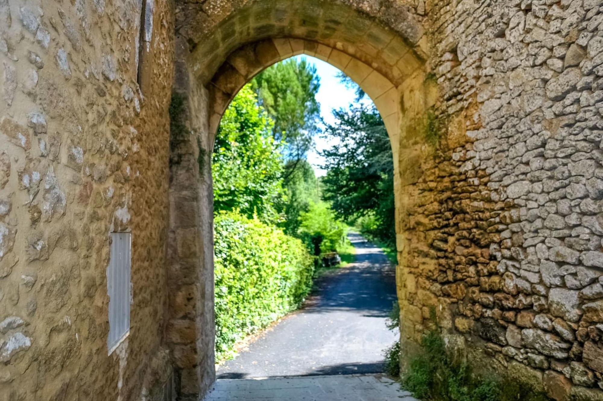 Ancienne Sechoir A Tabac Idealement Place A Limeuil Pour 4 Dans La Nature Buitenkant foto